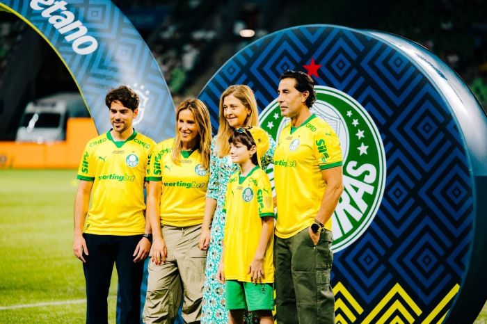 João Adibe posou ao lado de Leila Pereira no último final de semana, no jogo entre Palmeiras e Cruzeiro João Adibe posou ao lado de Leila Pereira no último final de semana, no jogo entre Palmeiras e Cruzeiro