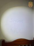 Imagens do quarto do homem de 33 anos, preso por ameaçar o presidente Donald Trump