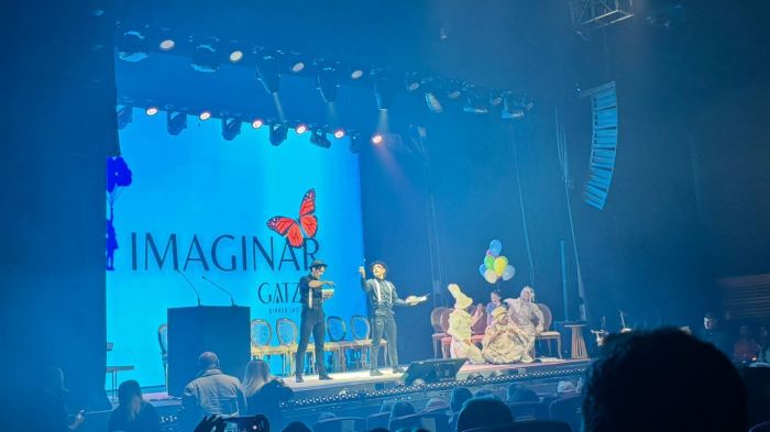 Cerimônia de abertura contou com a apresentação de um grupo de teatro Cerimônia de abertura contou com a apresentação de um grupo de teatro