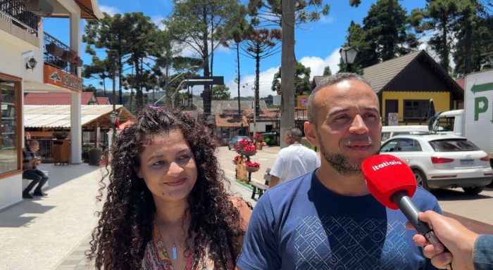 Carleane e Daniel, turistas em Monte Verde