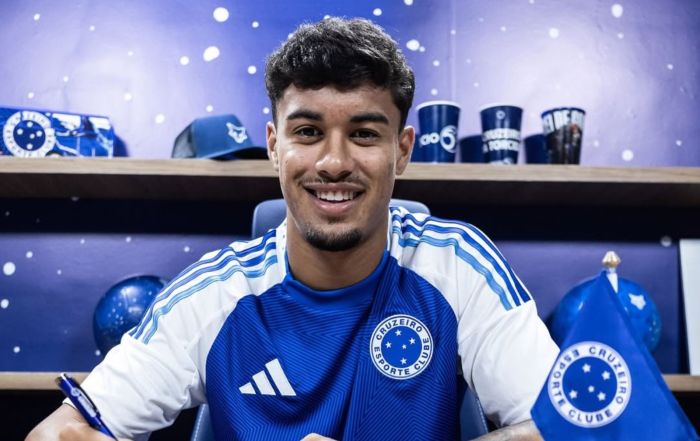 Nicolas Pontes, lateral-direito do Cruzeiro