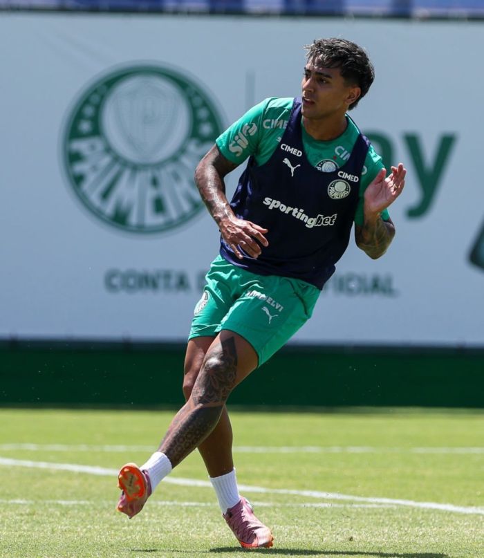 Facundo Torres se reapresentou com o Palmeiras em 2026 Facundo Torres se reapresentou com o Palmeiras em 2026