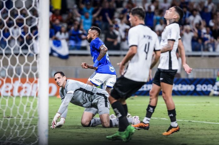 Rafa Silva marcou na vitória do Cruzeiro sobre o Botafogo no Brasileirão de 2024 Rafa Silva marcou na vitória do Cruzeiro sobre o Botafogo no Brasileirão de 2024