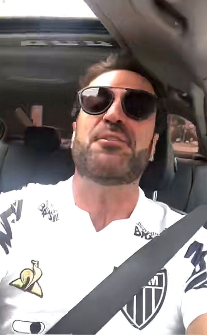 Henrique Maderite com a camisa do Atlético