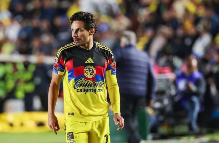 Raphael Veiga em estreia no América do México
