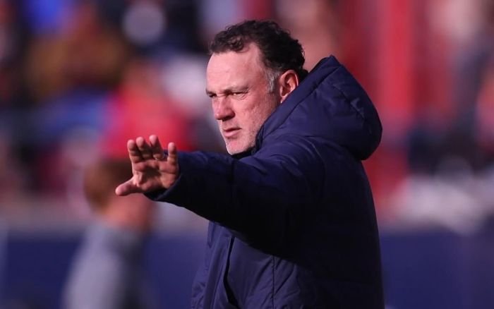 Gabriel Milito, ex-Atlético, é técnico do Chivas