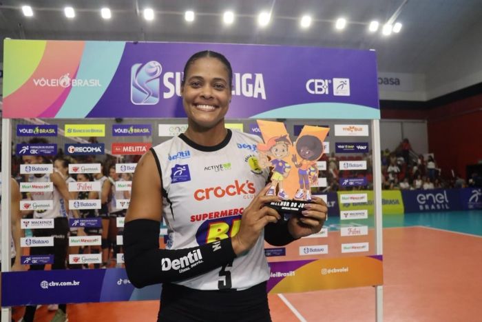 Adenízia vence troféu Viva Vôlei no jogo entre Mackenzie e Praia na Superliga 2025/2026