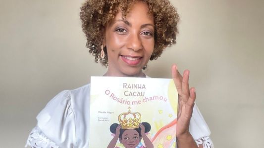 Escritora Cláudia Magno lança livro que conta&nbsp;a&nbsp;história real de uma menina que se encanta pelos congados e reinados&nbsp;