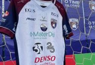 Clube mineiro age no mercado e contrata zagueiro e atacante para sequência da temporada