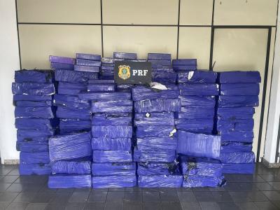 Carga apreendida pela PRF em Juatuba
