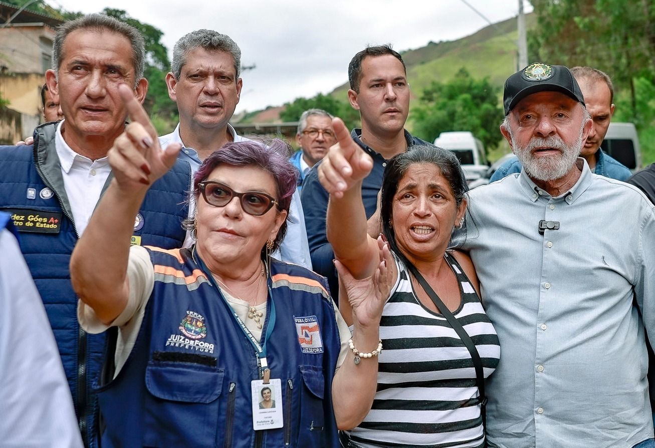 Lula anuncia medidas para reestruturar cidades da Zona da Mata mineira após tragédia