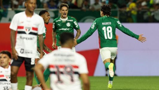 Mauricio marcou o primeiro gol do Palmeiras contra o São Paulo