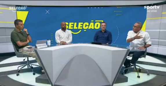 Comentaristas do Grupo Globo durante o programa Seleção Sportv