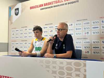 Caio Pacheco e Aleksandar Petrovic em entrevista coletiva nesta segunda-feira (2), na Arena UniBH