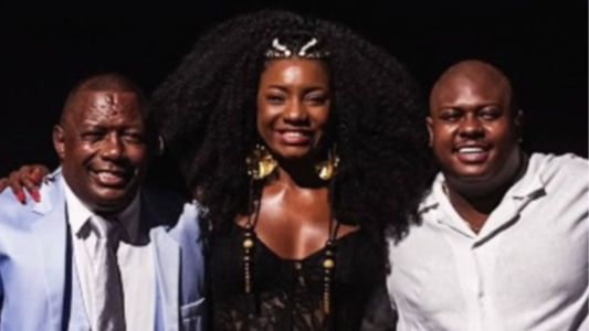 Adriana Araújo, voz marcante do samba mineiro, morreu aos 49 anos