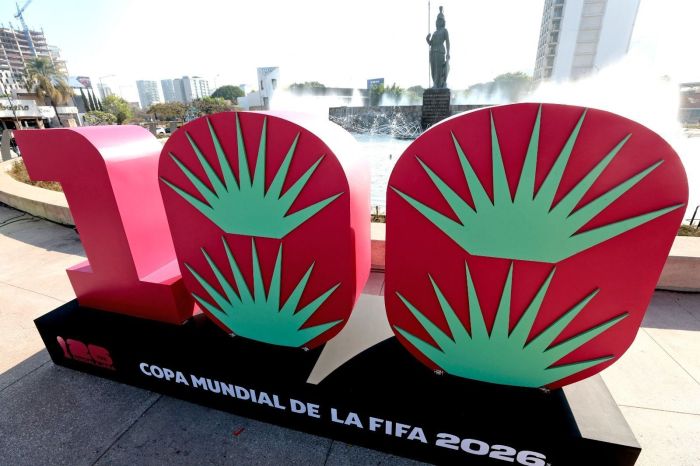 Guadalajara, no México, exibiu letreiro com contagem regressiva para a Copa do Mundo