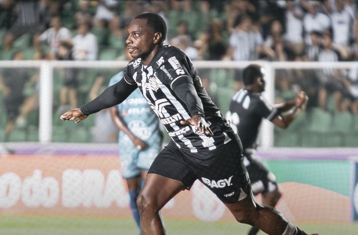 Figueirense derrota Azuriz e se classifica à terceira fase da Copa do Brasil