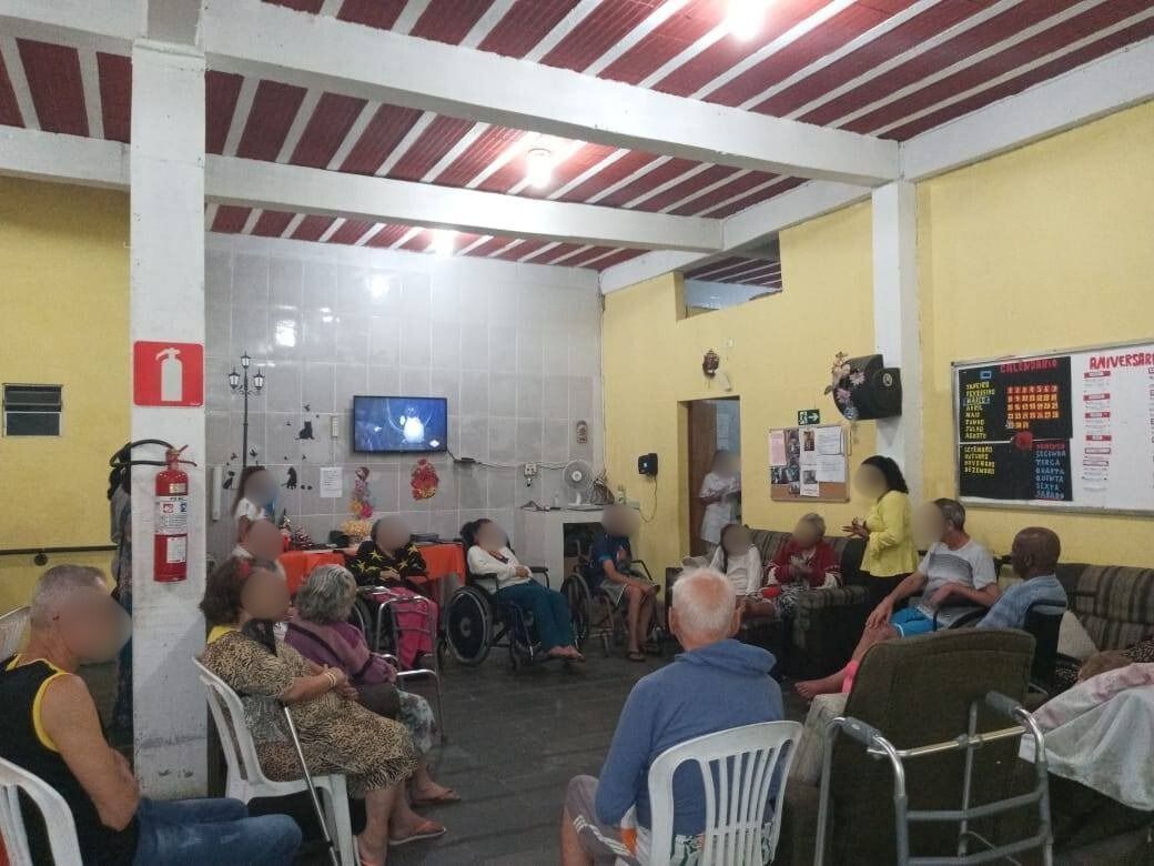 Redes sociais mostram rotina em lar de idosos que desabou em BH