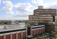 Técnicos de enfermagem são indiciados por mortes na UTI de hospital no DF