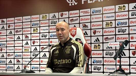 Leonardo Jardim em apresentação como técnico do Flamengo, em março de 2026