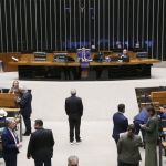 Câmara aprova urgência para projetos de apoio a vítimas das enchentes em Minas Gerais