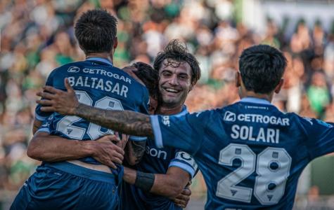 Santiago Sosa (centro), do Racing-ARG, foi alvo de proposta do Cruzeiro nos últimos meses