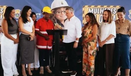 Prefeito assinou o projeto nesta sexta-feira (6)