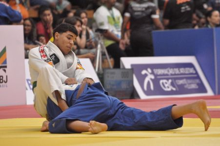 Formação de Atletas tem auxílio da CBC