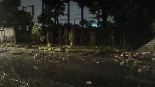 Muro da Toca da Raposa II, centro de treinamento do Cruzeiro, desabou por conta de forte chuva em Belo Horizonte