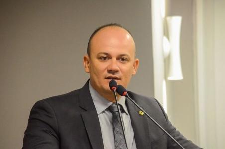 Líder da oposição, o deputado federal cabo Gilberto Silva