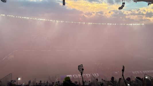 Forte fumaça no Minerão antes da final do Campeonato Mineiro