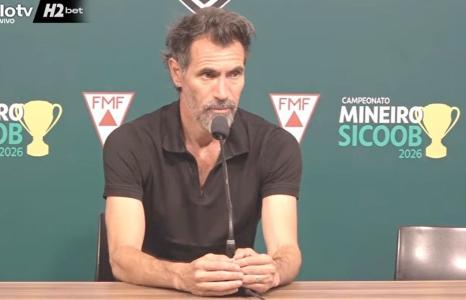 Eduardo Domínguez, técnico do Atlético, em entrevista coletiva no Mineirão