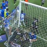 Após pancadaria, Cruzeiro x Atlético quebra recorde de expulsões no Brasil