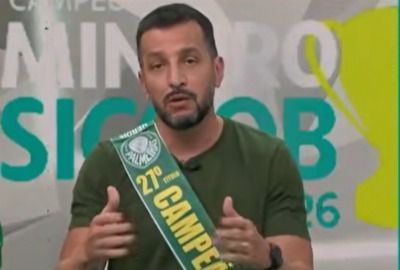 Edu Dracena durante participação no Jogo Aberto
