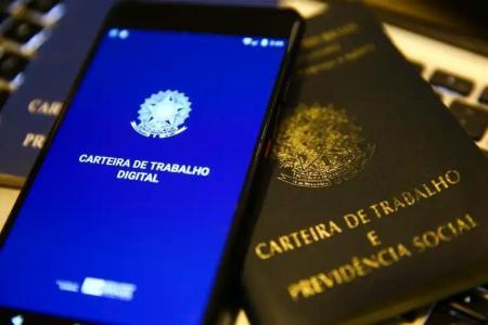 Rendimento médio mensal das mulheres em Minas Gerais é de R$ 2.715