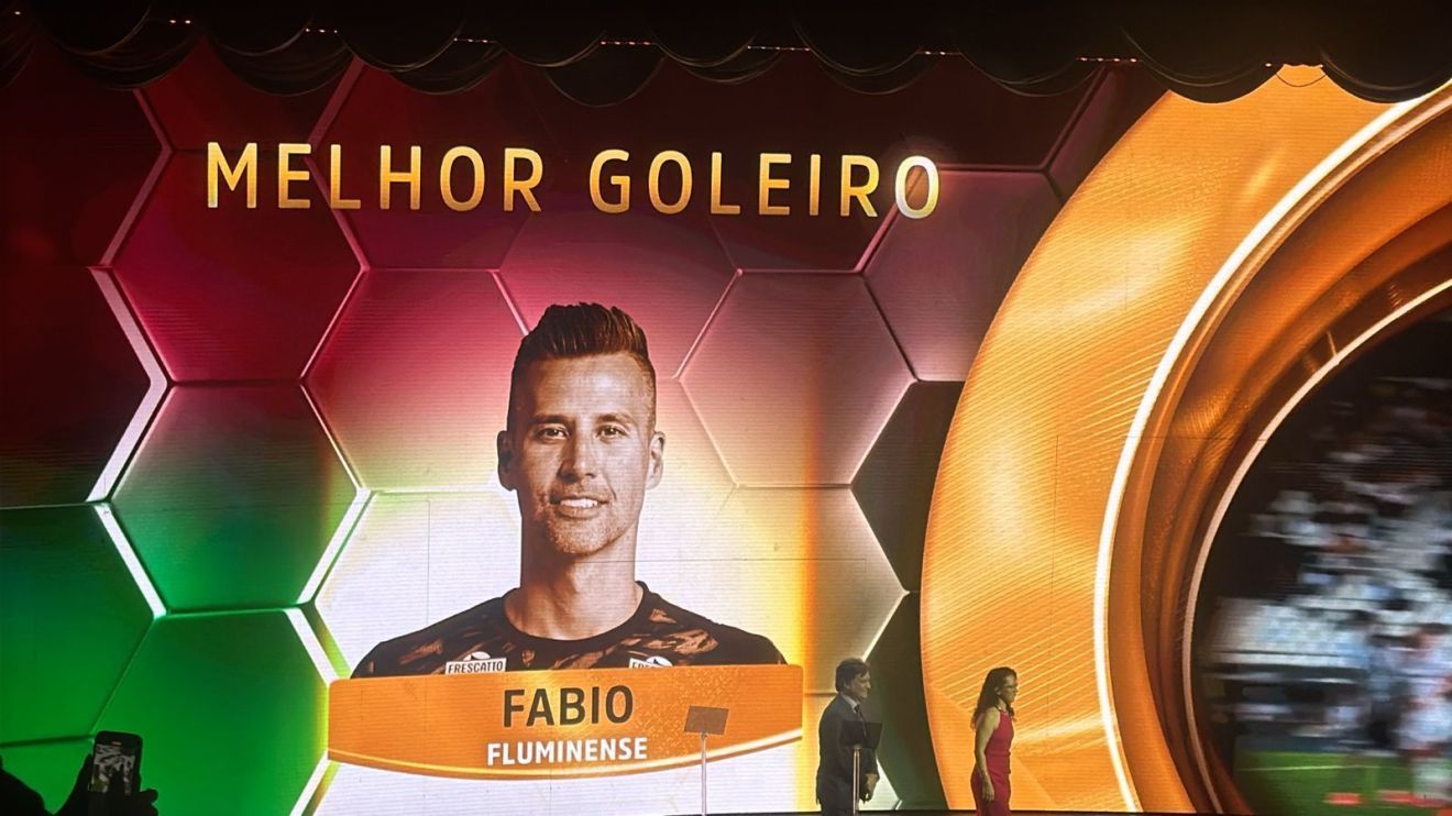 Premiação do Carioca: Fábio, do Fluminense, é eleito craque do campeonato