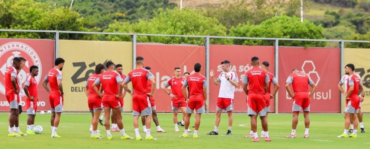 Inter treinou antes de viajar a Belo Horizonte para enfrentar o Atlético
