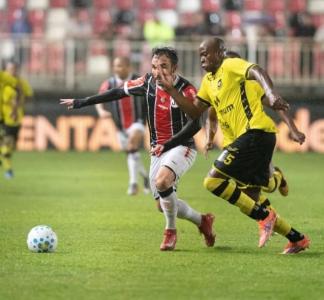 São Bernardo derrotou o Joinville por 1 a 0 e avançou à quarta fase da Copa do Brasil