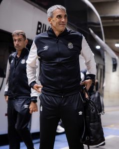 Juan Pablo Vojvoda, técnico do Santos