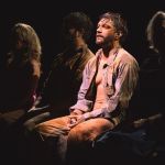 Fenômeno internacional, peça 'Tom na Fazenda' retorna a BH para curta temporada