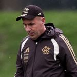 Flamengo confirma ausência de ídolo e revela relacionados para jogo contra Cruzeiro