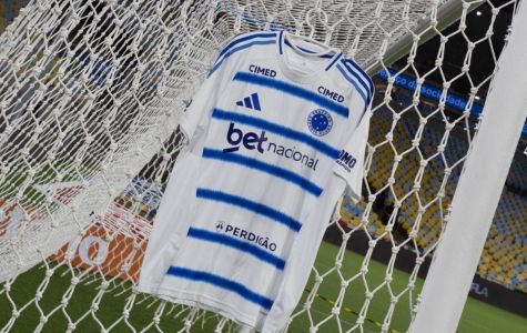 Cruzeiro enfrenta o Flamengo no Maracanã