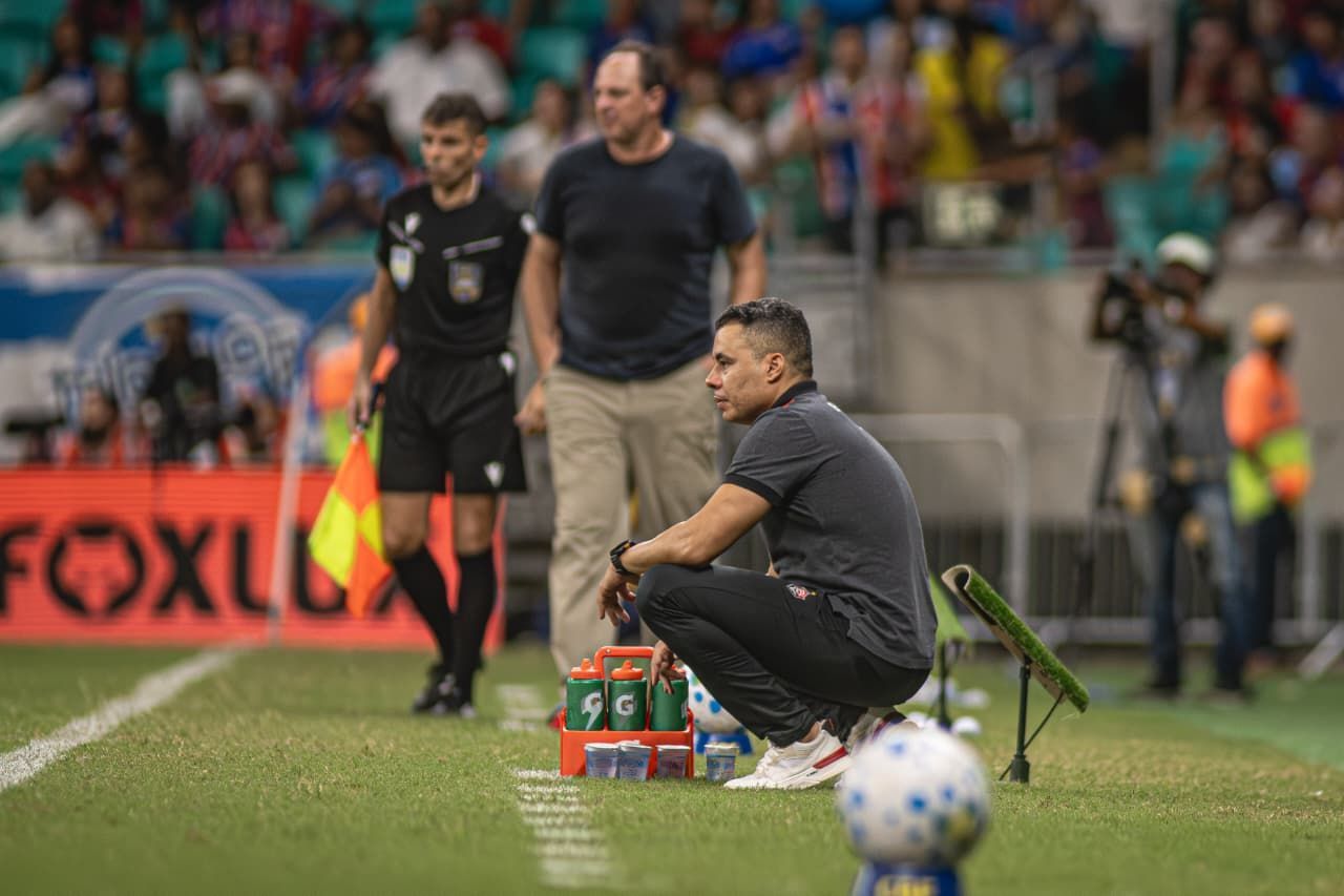 O que disse Jair Ventura após empate do Vitória com Bahia pelo Brasileiro