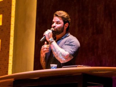 Fabiano Zettel, cuhado de Daniel Vorcaro, foi o maior doador das campanhas eleitorais de Jair Bolsonaro (PL) e de Tarcísio de Freitas (Republicanos), nas eleições de 2022.