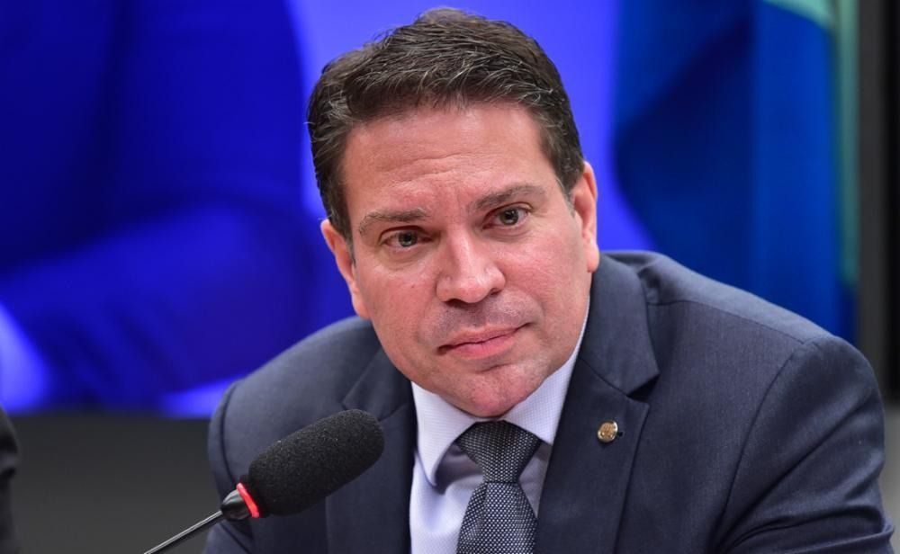 Defesa de Ramagem pediu absolvição ao STF dias antes de prisão nos EUA