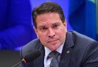 Defesa de Ramagem pediu absolvição ao STF dias antes de prisão nos EUA