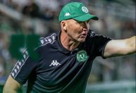 Técnico da Chapecoense é direto sobre pretensões na Série A: ‘Temos limitações’