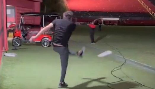 Técnico do Atlético perde a paciência após derrota em Salvador