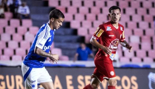 Vitinho em ação pelo Cruzeiro no Campeonato Mineiro de 2026