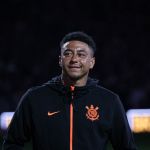 Corinthians adota cautela com parte física de Lingard; entenda